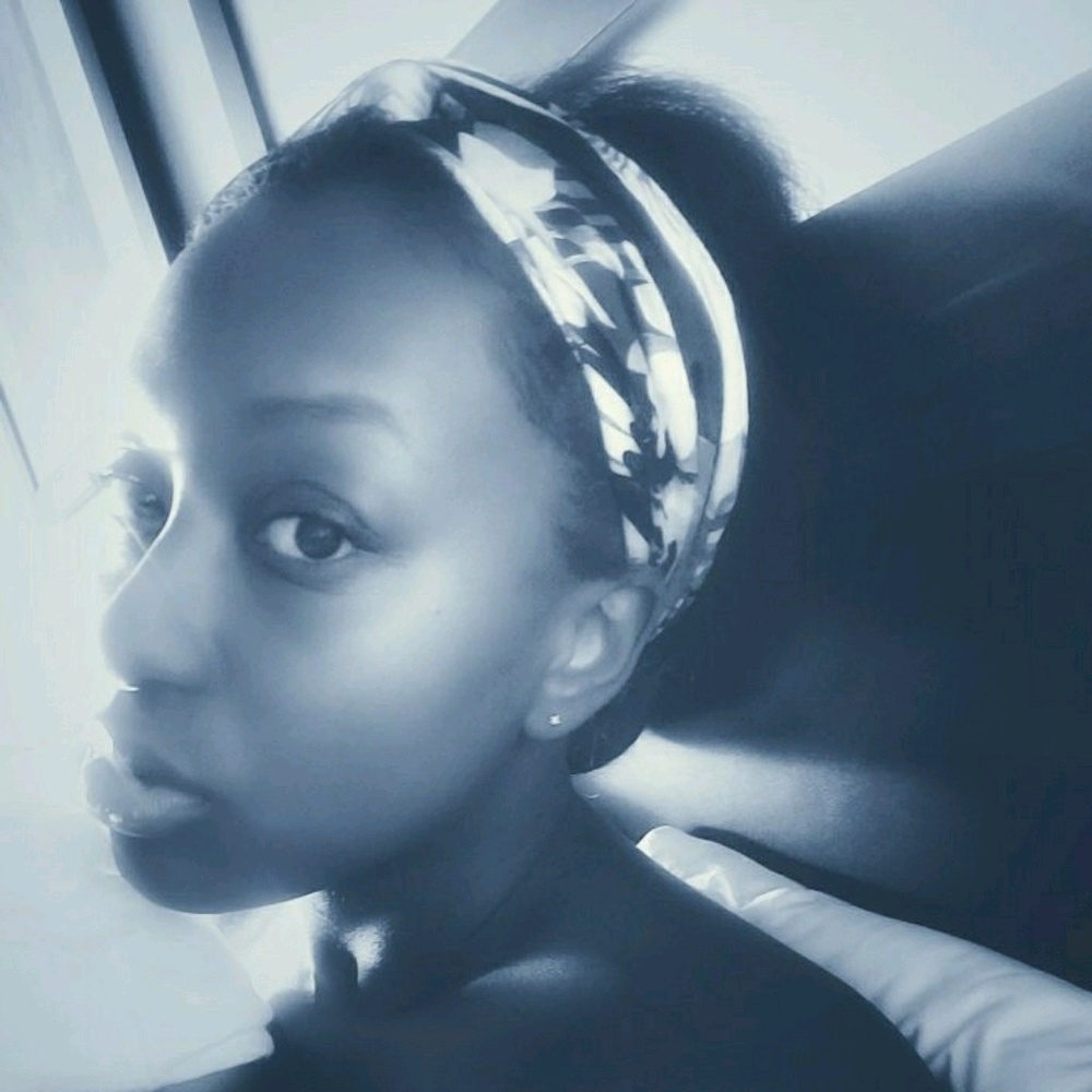 Meet your Posher, Whitney